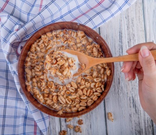 Готовим кашу геркулес на молоке