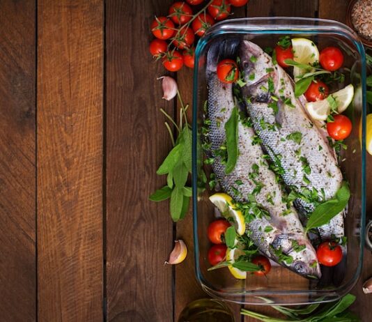 Запеченная в духовке скумбрия: рецепт приготовления