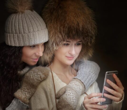 Как заинтересовать девушку в переписке