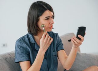 Как подключить беспроводные наушники к телефону