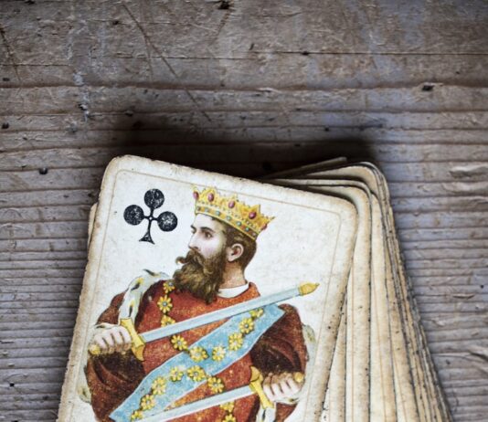 Значение карты Червей в гадании