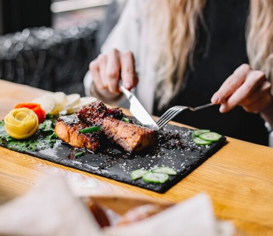 Рецепты из стейка зубатки