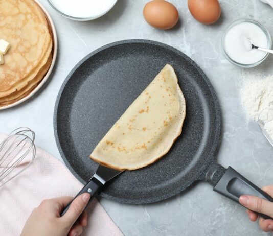 Тонкие блины на молоке с дырочками