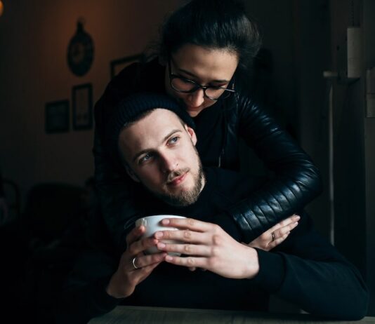 Заголовок: «Свидание с загаданным мужчиной: будет ли оно?»