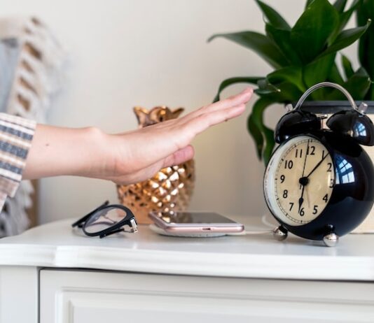 Убрать время посещения в Ватсапе