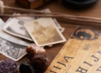 Значение карт Таро: Черный Гримуар Некрономикон