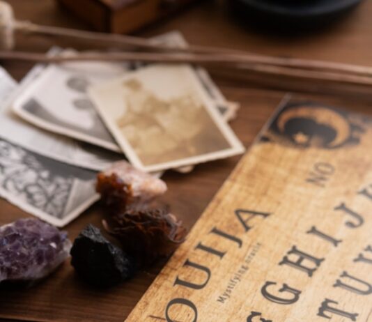 Значение карт Таро: Черный Гримуар Некрономикон