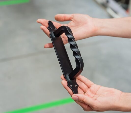 Удалить ленту виджетов на Xiaomi Redmi