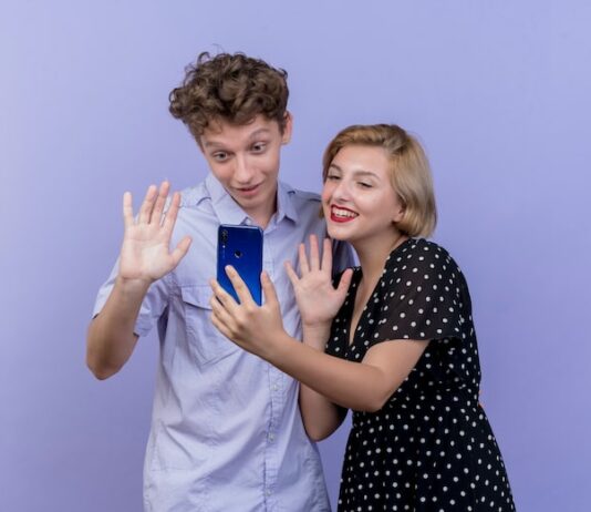 Как добавить в друзья в Among Us