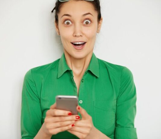 Как придумать смешное название для группы в WhatsApp