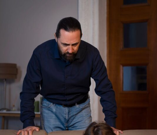 Сон об умершем отце живым: значение для сына