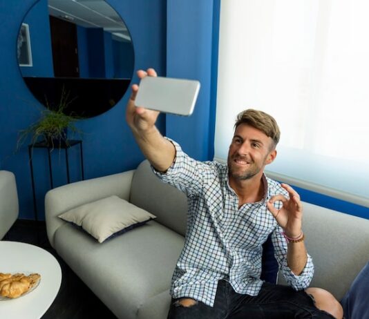 Трансляция с телефона на телевизор Xiaomi