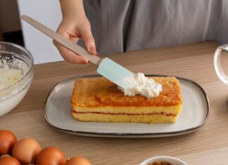 Воздушная творожная запеканка: рецепт