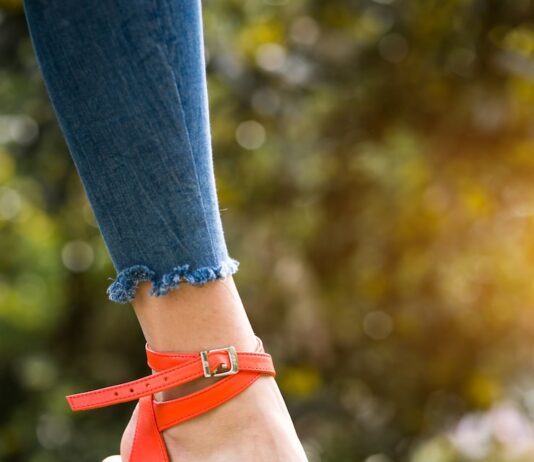 Зеленые туфли во сне: толкование