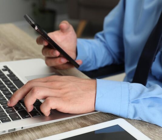 Подключение контактов в ВК: пошаговая инструкция