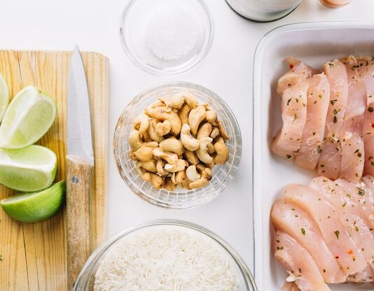 Из отварной грудки: 10 идей для вкусных блюд