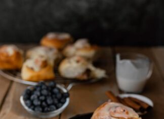 Сладкий рулет в духовке: рецепт