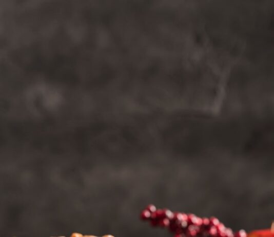 Торт с коржами и сгущенкой