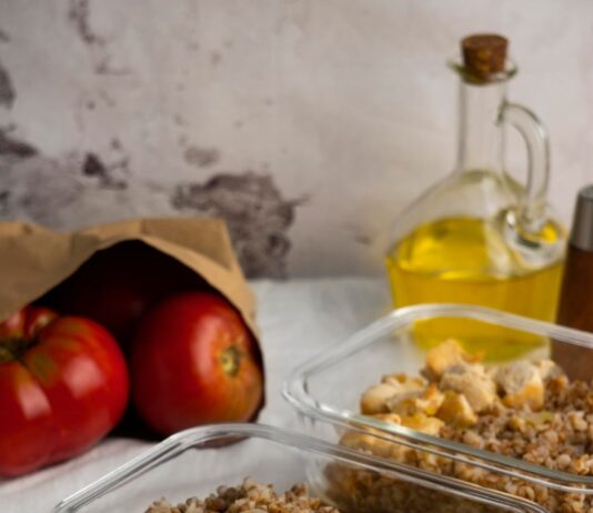 Лещ в духовке целиком: рецепт приготовления