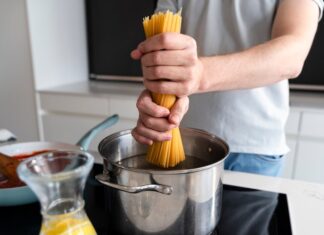 Лапша в домашних условиях: рецепт приготовления