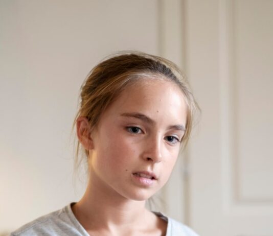 Как обойти защиту в игре «Целуй и Знакомься»