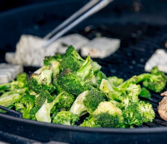 Брокколи на сковороде: простой рецепт
