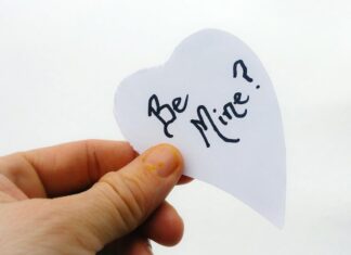 Прикольные статусы о себе любимой