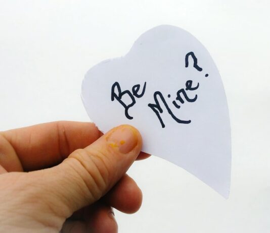 Прикольные статусы о себе любимой