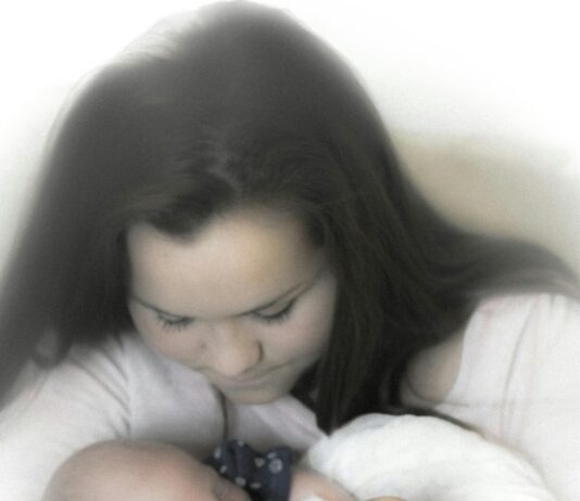 Видеть во сне грудное молоко: толкование сна