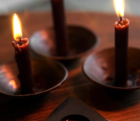 Туз Кубков и Луна: Сочетание в Таро