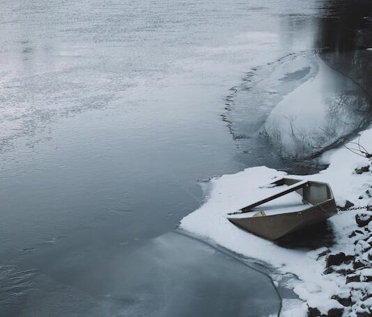Видеть во сне замерзшую реку