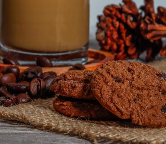 Шоколадное печенье с какао: мягкий рецепт