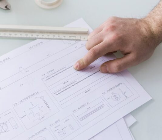 Обозначение тиристора на схеме