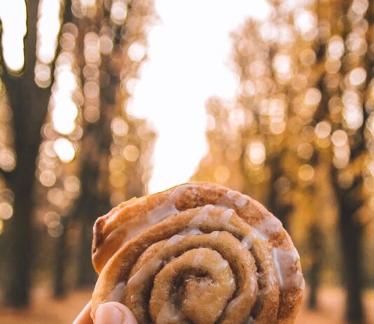 Булка с корицей: как называется