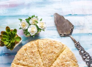 Манный пирог на кефире