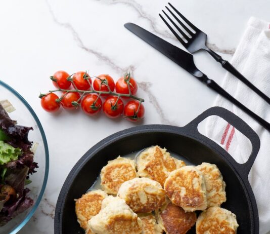 Сырные шарики на сковороде: простой рецепт