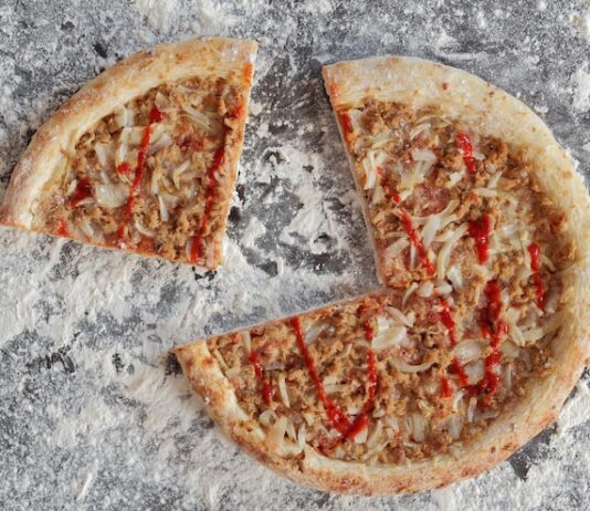 Слоеная дрожжевая пицца