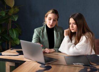 Заговор для приглашения на работу