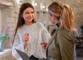 Отзыв о работе консультанта в магазине