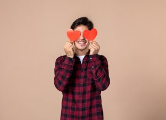 Как заинтересовать мальчика собой