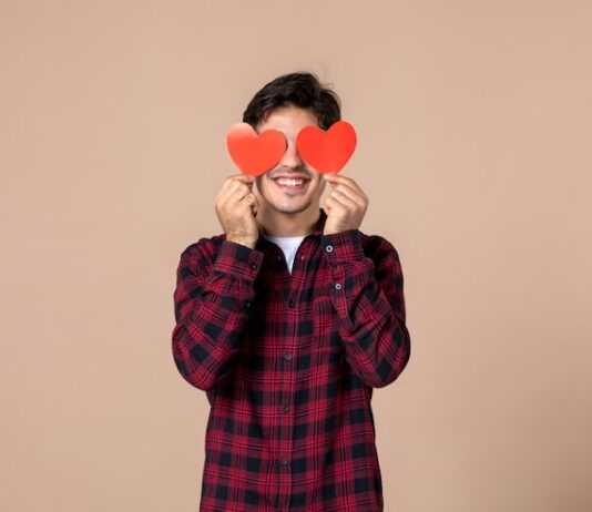 Как заинтересовать мальчика собой