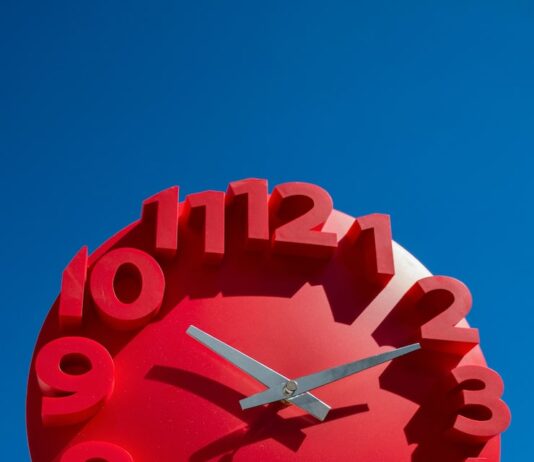 Значение комбинации чисел 11:22 на часах