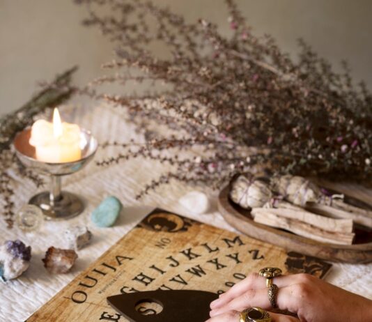 Гадание: Как найти человека в настоящий момент