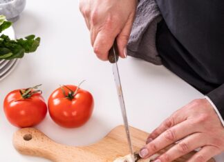 Шампиньоны на сковороде: простой рецепт