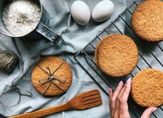 Песочное печенье на сметане: простой рецепт