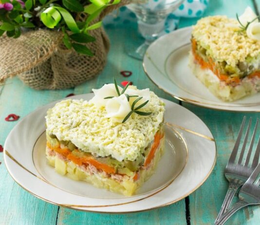 Слои салата Мимоза: состав и секреты приготовления