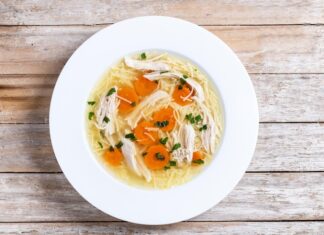 Сливочный суп из красной рыбы