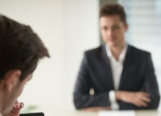 Найти и редактировать резюме на HeadHunter