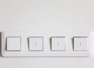 Обозначение выключателя-разъединителя на схеме