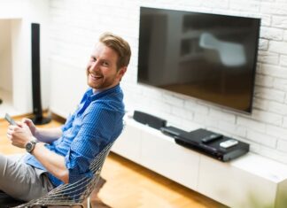 Бесплатное ТВ на смарт-телевизоре